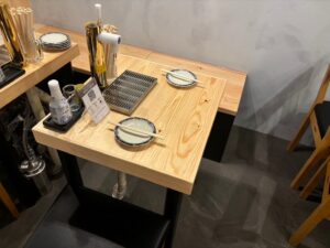 スミビトケムリ＿関内店内
